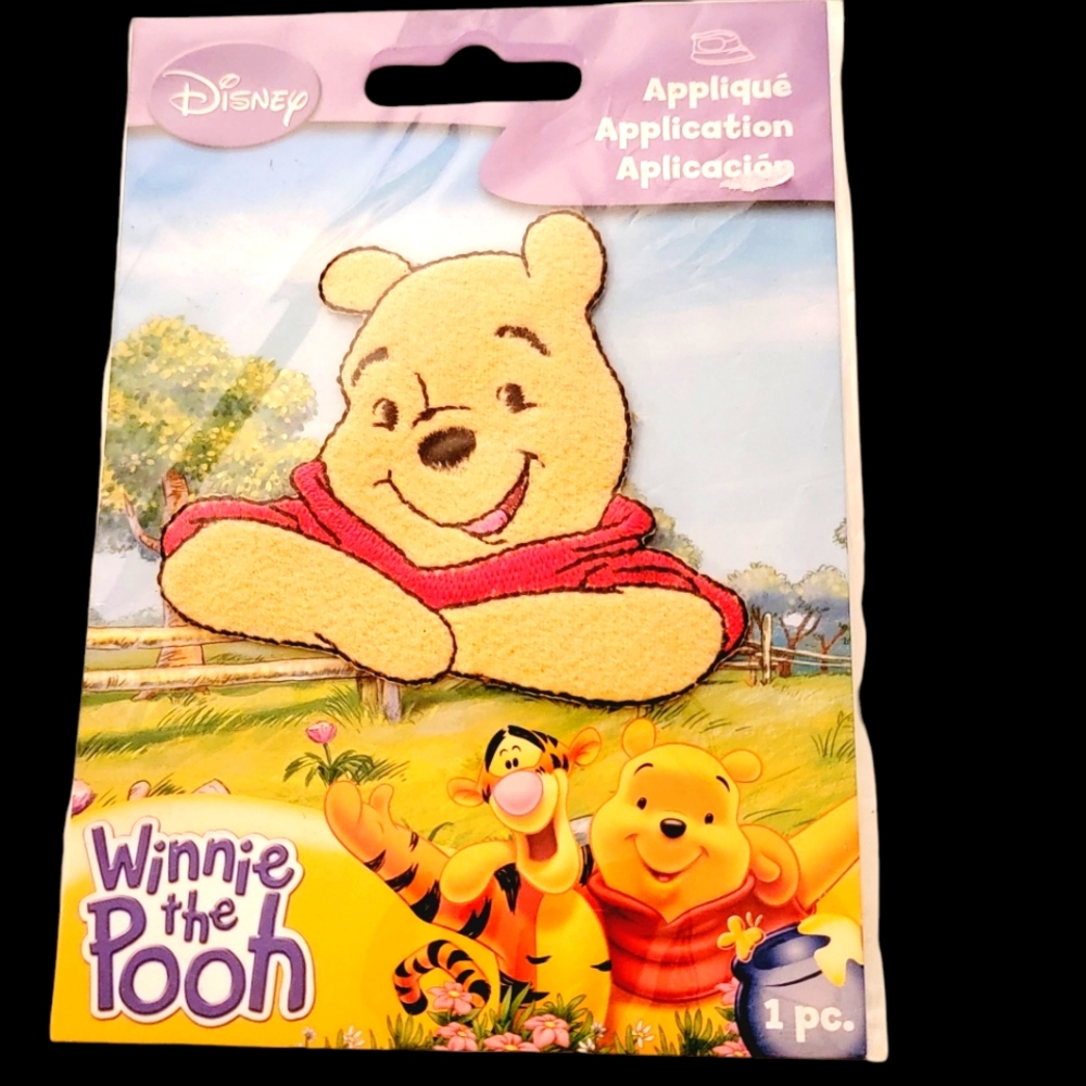 Disney Winnie The Pooh‎ Yellow Bear Sitting Iron On Embroidered Application